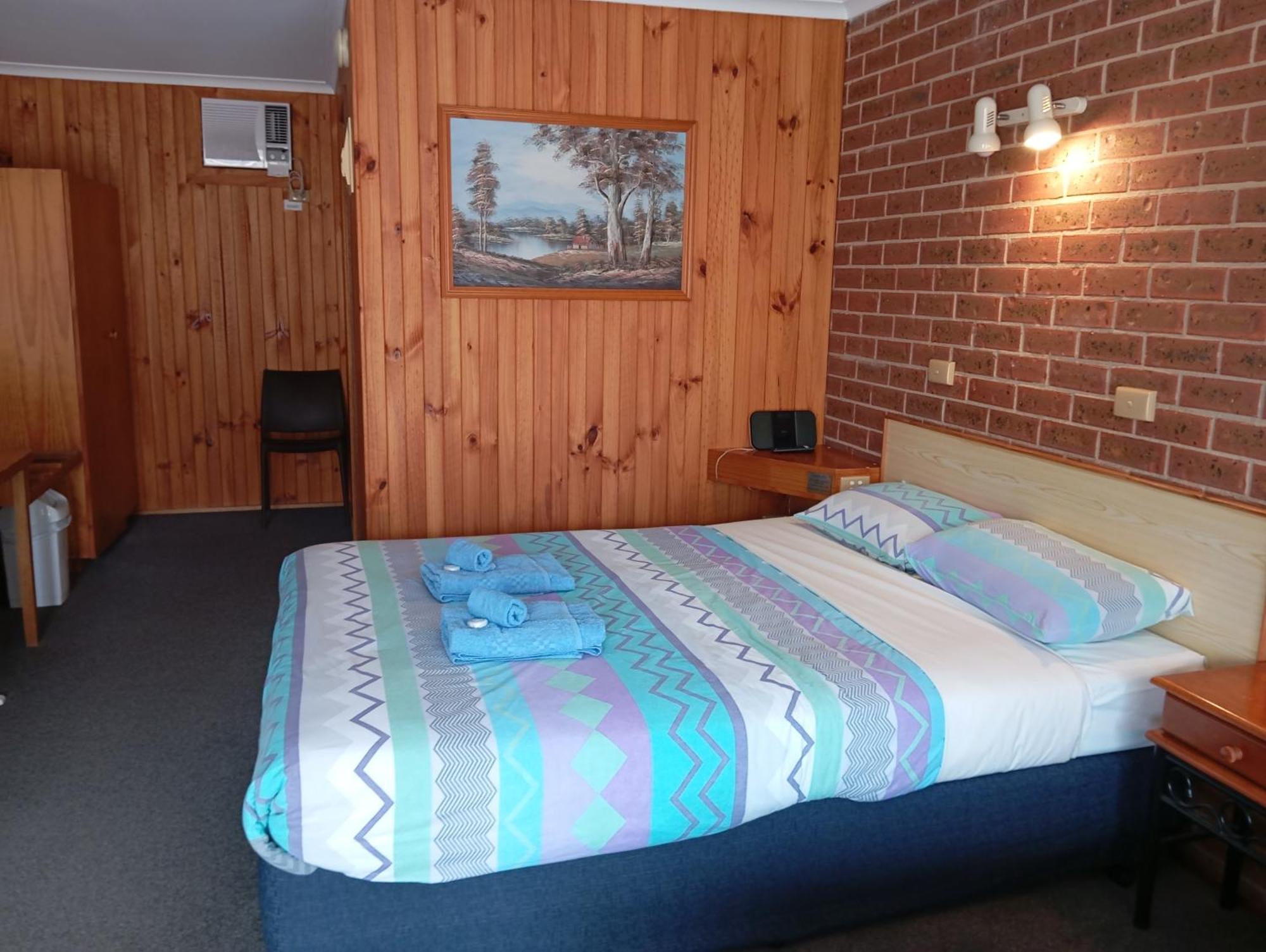 Orbost Country Road Motor Inn Exterior photo