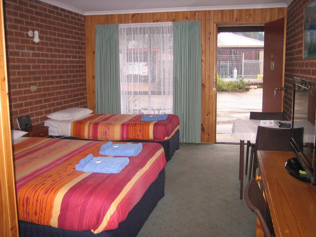 Orbost Country Road Motor Inn Room photo